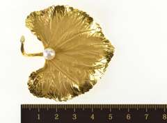 14K Yellow Gold Retro Huge Pearl Satin Finish Leaf Pin/Brooch