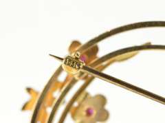 14K Yellow Gold 1960's Retro Ruby Floral Bouquet Circle Pin/Brooch
