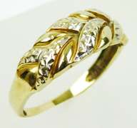 Vintage 10K Gold Carved Ring, Size 8.75
