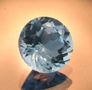 Glittering 4.47ct 10mm sky blue Topaz solitaire