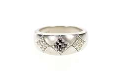14K White Gold 0.20 Ctw Black & White Diamond Pattern Band Ring