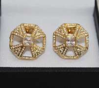 Handsome Pair Jeweled Style Cufflinks By Carelli