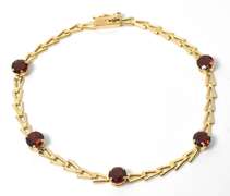 Entrancing 5-Stone Garnet Bracelet in 14KT Yellow Gold