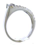18K white Gold Crystal Flower Ring