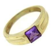 Amazing Yellow Gold Square Amethyst Ring