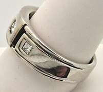 MEN'S 14K WHITE GOLD DIAMOND BAND