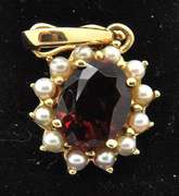 LADIES 14 KT TOPAZ AND DIAMOND PENDANT