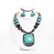 Charming Ethnic Tribal Handmade Beaded Necklace Set