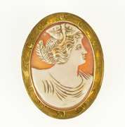 10K Yellow Gold Victorian Ornate Carved Lady Cameo Etched Pin/Brooch