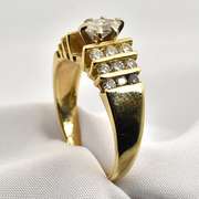 Stunning Marquise & Round Diamond Ring
