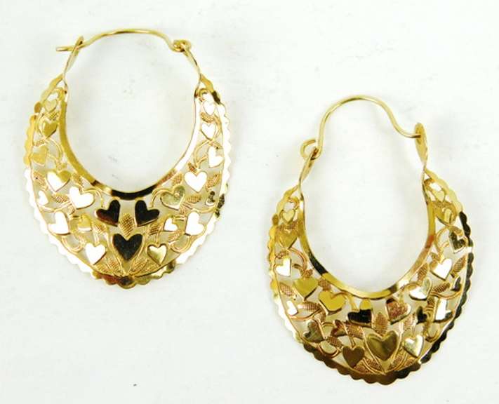 Beautiful 14K Filigree Heart Earrings
