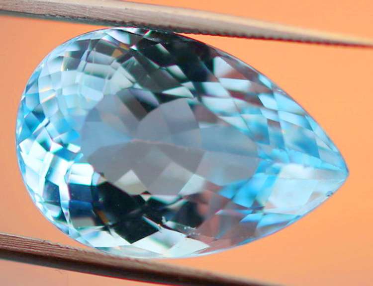 Substantial 13.47ct VS Swiss blue Topaz