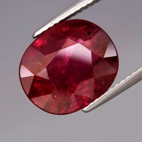 Lavish 5.69ct violet red Rubellite Tourmaline