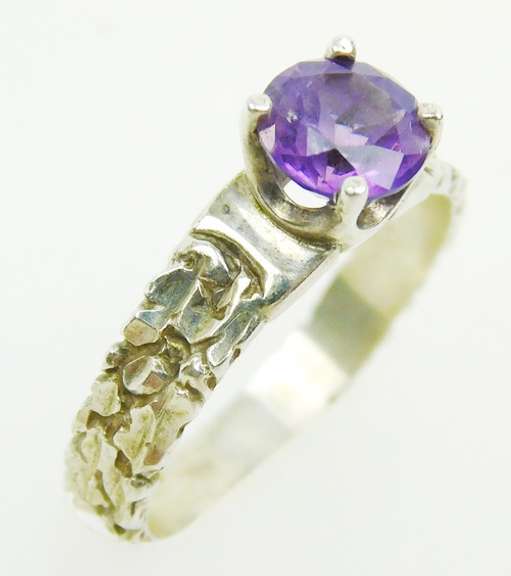 Vintage Sterling Nugget Ring with Vibrant Amethyst, 6.25