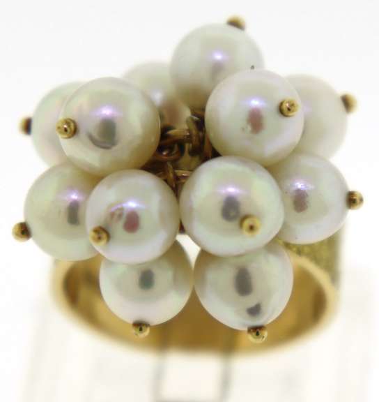 Gorgeous 18kt YG White Pearl Cluster Textured Ring