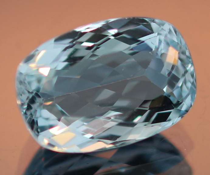 High fire 8.10ct sky blue cushion cut Topaz