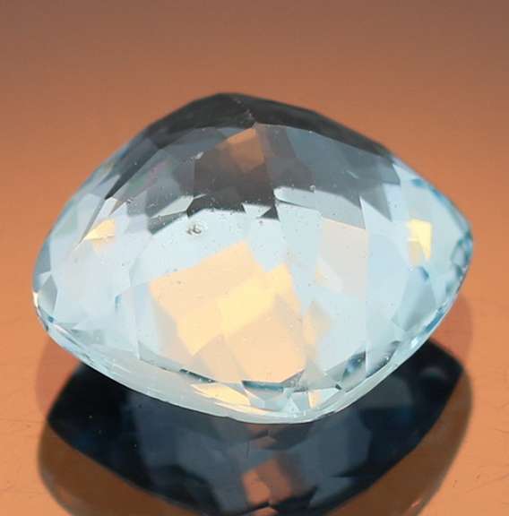 Large 8.66ct high fire sky blue Topaz