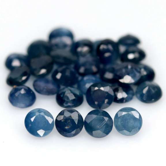 Multi-hue 7.12ct natural blue Sapphire set