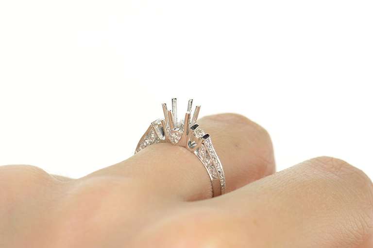 18K White Gold 0.24 Ctw 4.75mm Engagement Setting Semi Mount Ring