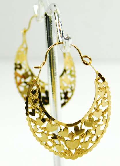 Beautiful 14K Filigree Heart Earrings