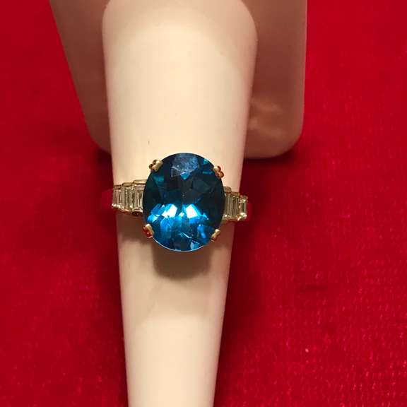 LADIES 14K GOLD, DIAMOND AND BLUE TOPAZ RING
