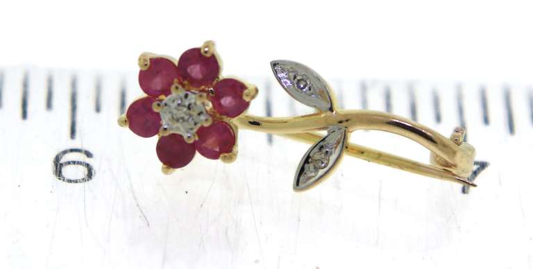 Gorgeous Yellow Gold Ruby and Diamond Flower Pin