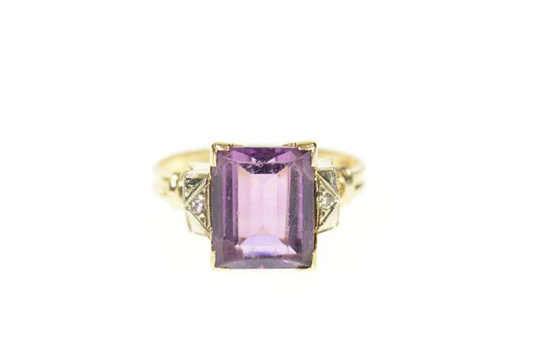 10K Yellow Gold 1940's Ornate Amethyst Diamond Accent Ring