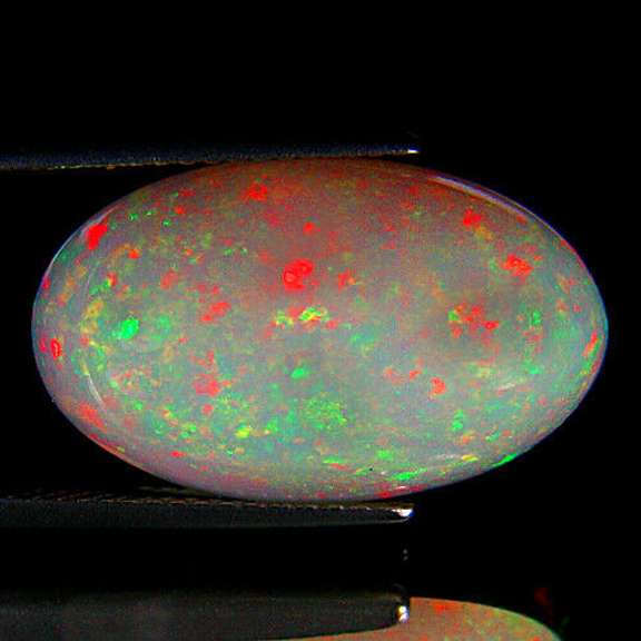 Stunning 9.75ct snow white pinfire Welo Opal