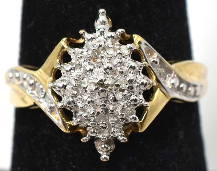 Eye-Catching Diamond Accent Cluster Ring in Yellow Gold