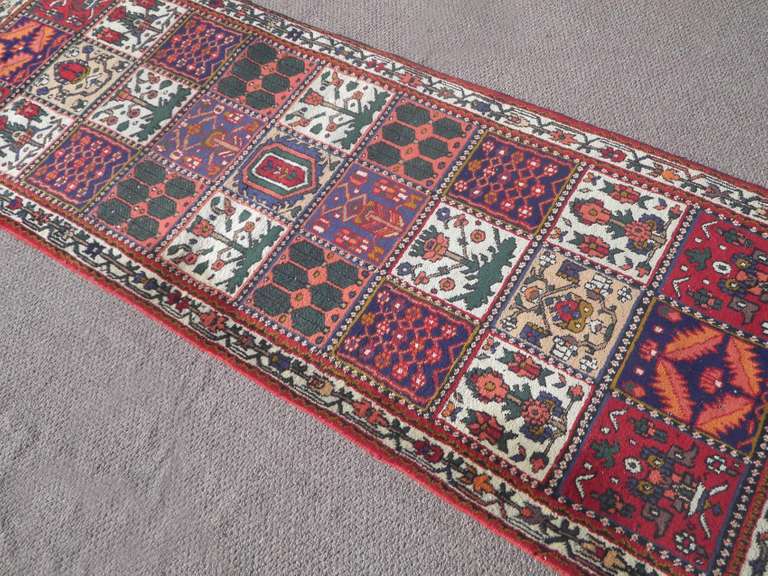 Handmade Indo Bakhtiari Design 2.11x8.0