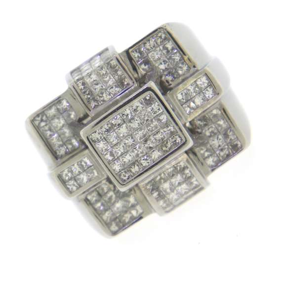 Majestic White Gold apx 5ctw Invisible Set Diamond Men's Ring