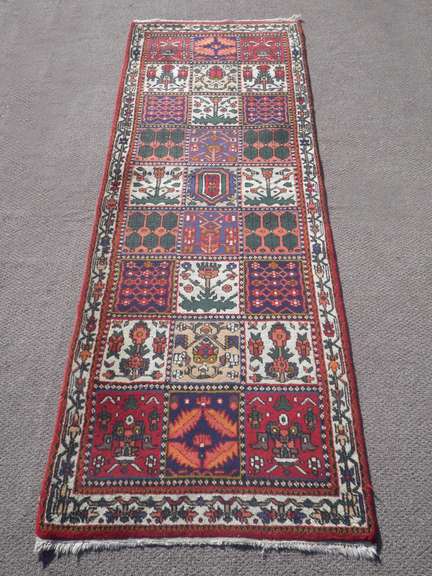 Handmade Indo Bakhtiari Design 2.11x8.0