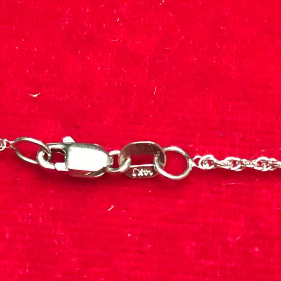 14K WHITE GOLD CHAIN WITH DIAMOND PENDANT