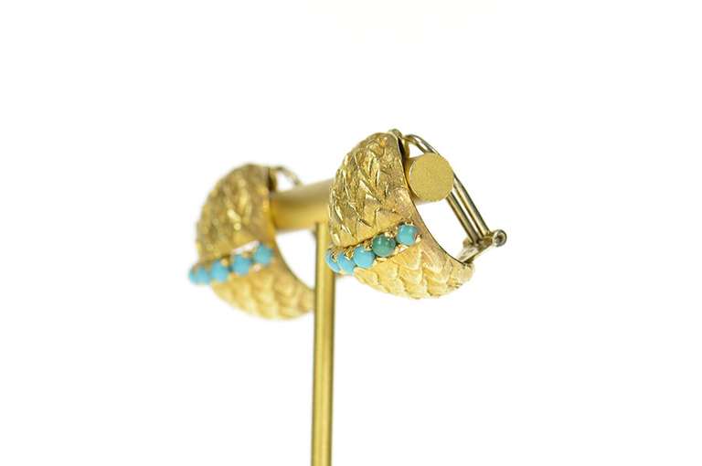 18K Yellow Gold Retro 1940's Ornate Turquoise Clip Back Earrings