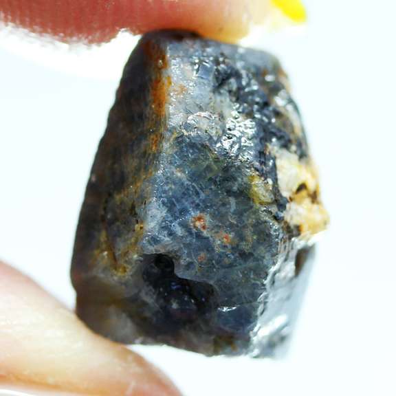 Real raw Sapphire weighing 19 carats