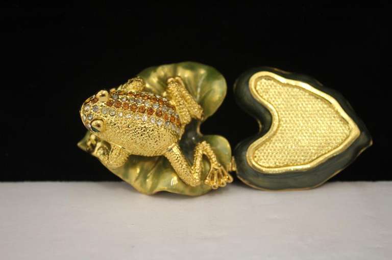 Enamel Frog on Lily Pad