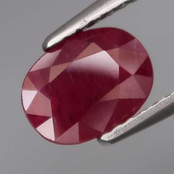 Top blood red 1.75ct Ruby center stone -Heated only!