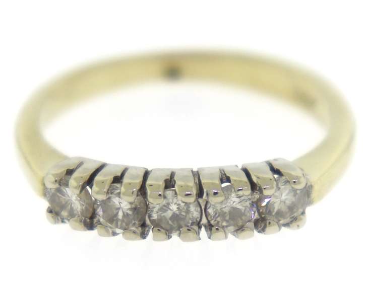 Lovely Yellow Gold Diamond Band