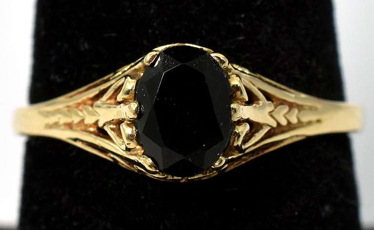 Stunning Yellow Gold Ring with Black Garnet