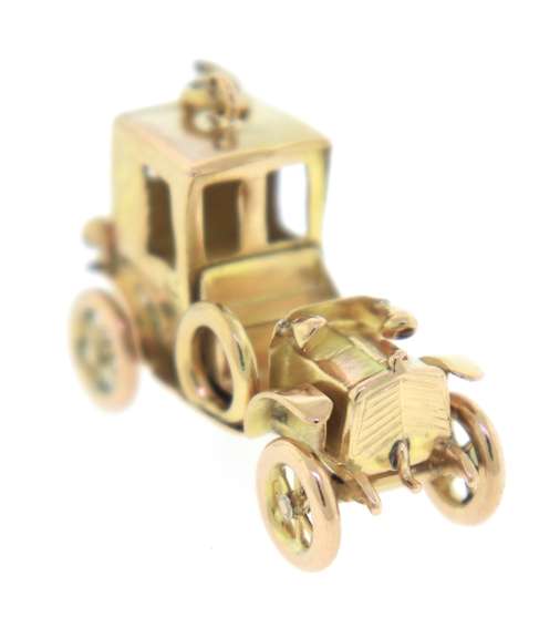 Charming 18kt Vintage Car Charm