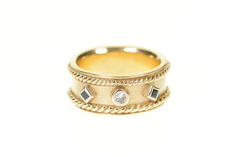 14K Yellow Gold Diamond Sapphire Rope Trim Ornate Band Ring