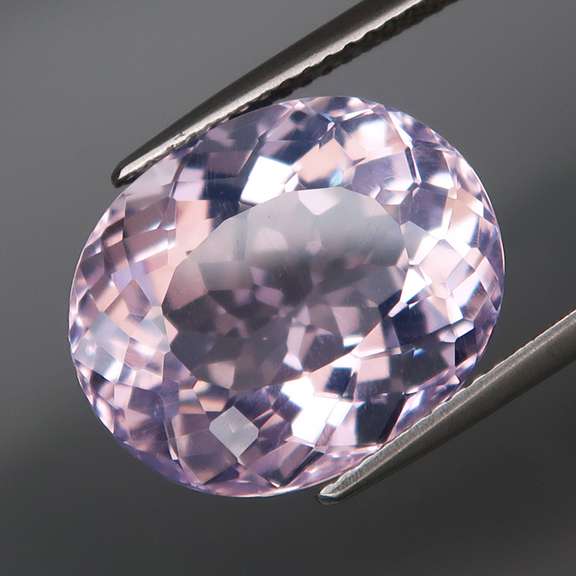 Glittering oval cut 10.58ct pink Amethyst