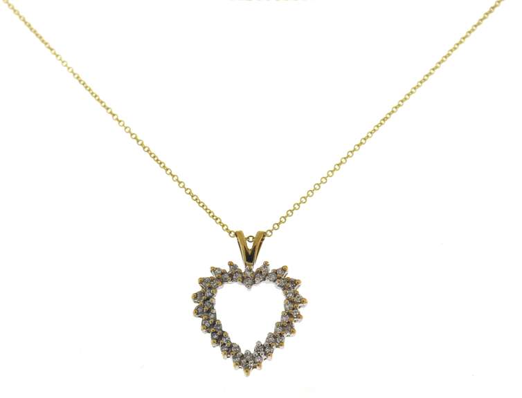 Gorgeous 14kt Yellow Gold Diamond Heart Shaped Necklace