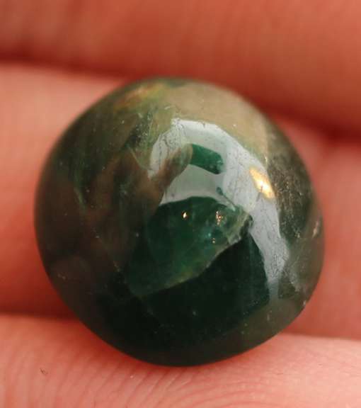 Amazing 7.33ct bi-color Grandidierite cabochon