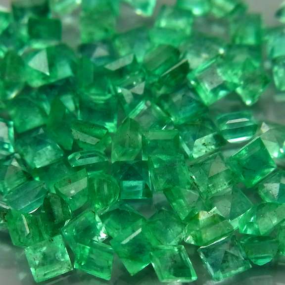 Outstanding 3.44ct real Colombian Emerald set