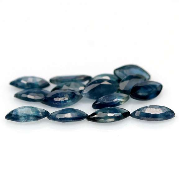 Heated only! 4.23ct Royal blue Sapphire set from Madagascar