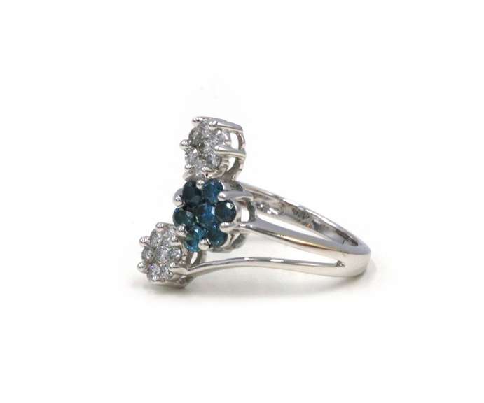 Charming Floral design White & Blue Diamond Ring
