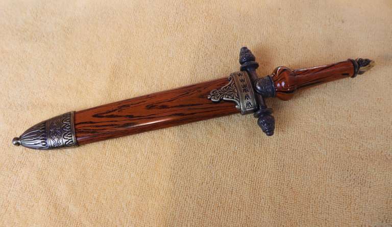 Ornate Dagger with Sheath