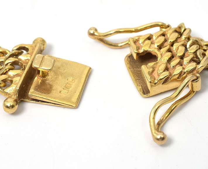 Heavy Engravable Bracelet in 14KT Yellow Gold