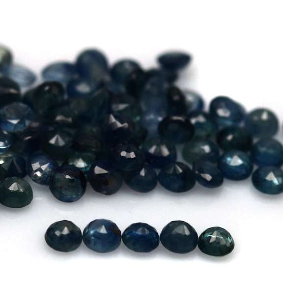 Natural 7.68ct royal blue Sapphire set